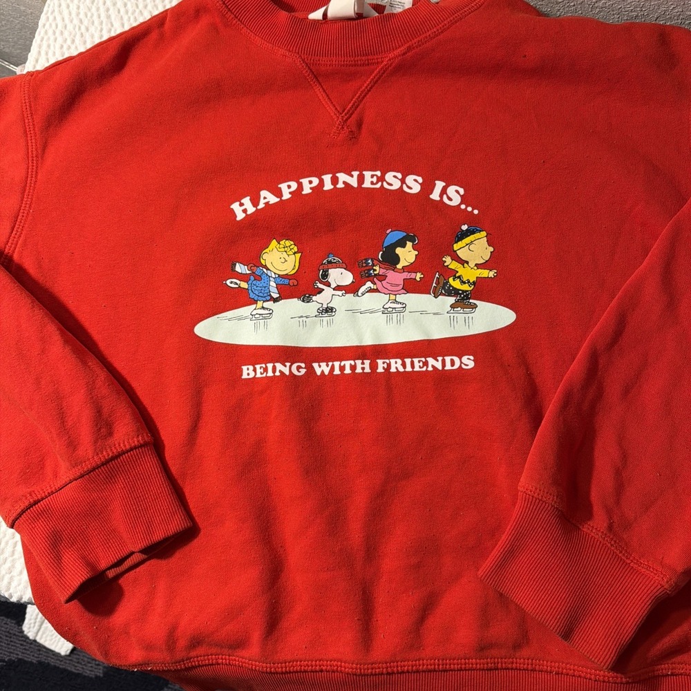 WomensH&M Peanuts Gang Snoopy Ice Skating Happiness Friends Sweatshirt Red Small